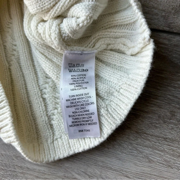 Tahari  Baby Faux Fur Pocket Sweater Dress - Picture 9 of 11